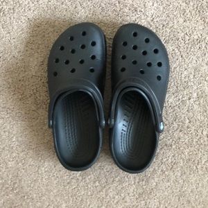 Black crocs